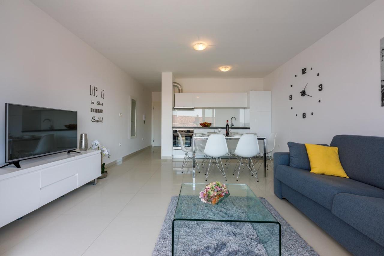 Apartmani Ilicevic ซริกเวนิซา ภายนอก รูปภาพ